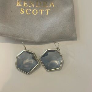 Kendra Scott blue and champagne (metal color) faceted crystal drop earrings